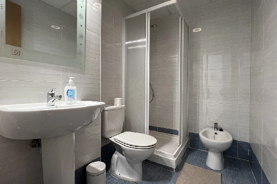 Apartment in Denia zur Ferienvermietung, Woongedeelte 86 m², Bouwjaar 2006, Zustand modernisiert, + Zentralheizung, Klimaanlage, Grondstuk 46 m², 2 Slaapkamers, 2 Badkamers, Pool, ref.: T-0324-15