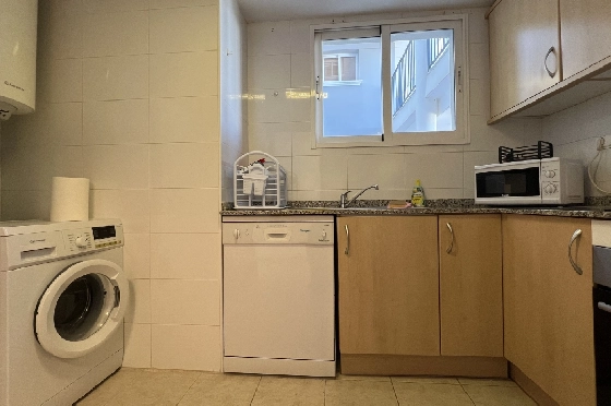 Apartment in Denia zur Ferienvermietung, Woongedeelte 86 m², Bouwjaar 2006, Zustand modernisiert, + Zentralheizung, Klimaanlage, Grondstuk 46 m², 2 Slaapkamers, 2 Badkamers, Pool, ref.: T-0324-16