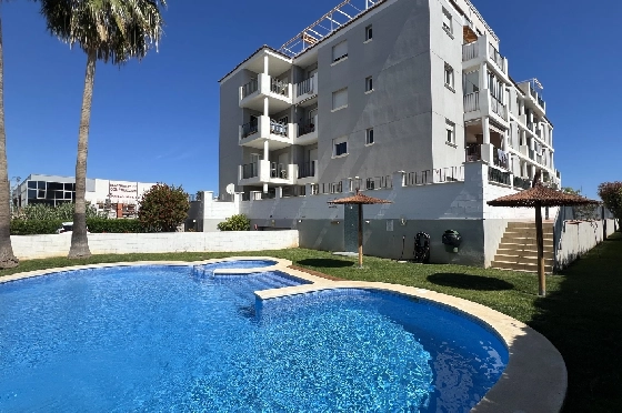 Apartment in Denia zur Ferienvermietung, Woongedeelte 86 m², Bouwjaar 2006, Zustand modernisiert, + Zentralheizung, Klimaanlage, Grondstuk 46 m², 2 Slaapkamers, 2 Badkamers, Pool, ref.: T-0324-25