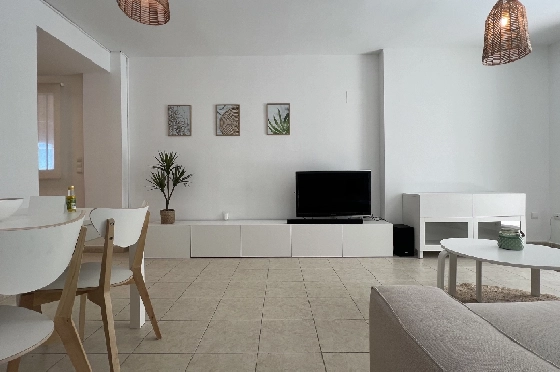 Apartment in Denia zur Ferienvermietung, Woongedeelte 86 m², Bouwjaar 2006, Zustand modernisiert, + Zentralheizung, Klimaanlage, Grondstuk 46 m², 2 Slaapkamers, 2 Badkamers, Pool, ref.: T-0324-6