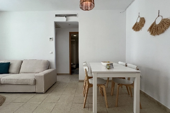 Apartment in Denia zur Ferienvermietung, Woongedeelte 86 m², Bouwjaar 2006, Zustand modernisiert, + Zentralheizung, Klimaanlage, Grondstuk 46 m², 2 Slaapkamers, 2 Badkamers, Pool, ref.: T-0324-7