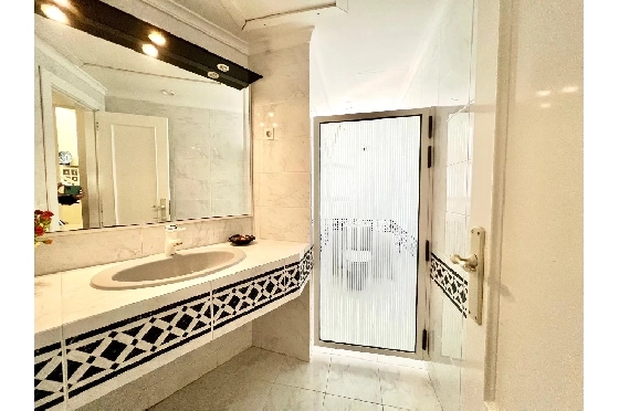 Villa in Javea zu verkaufen, Woongedeelte 450 m², Klimaanlage, 6 Slaapkamers, 6 Badkamers, Pool, ref.: BS-82754369-23
