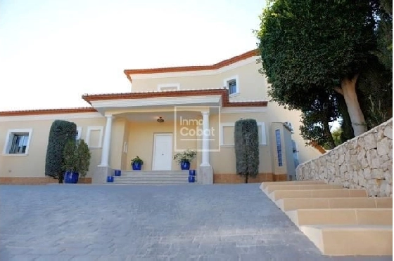 Villa in Benissa(Benissa) zu verkaufen, Woongedeelte 464 m², Klimaanlage, Grondstuk 1131 m², 4 Slaapkamers, 4 Badkamers, Pool, ref.: COB-1869-10535-3