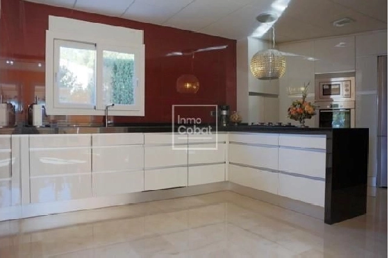 Villa in Benissa(Benissa) zu verkaufen, Woongedeelte 464 m², Klimaanlage, Grondstuk 1131 m², 4 Slaapkamers, 4 Badkamers, Pool, ref.: COB-1869-10535-7