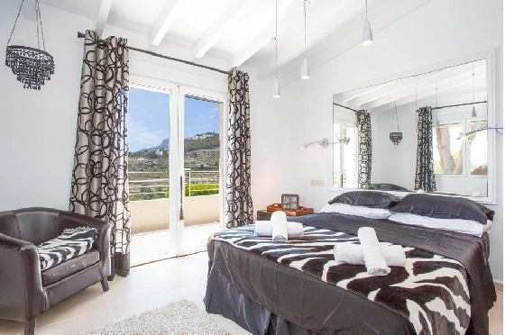 Villa in Calpe(Calpe) zu verkaufen, Woongedeelte 500 m², Klimaanlage, Grondstuk 3500 m², 4 Slaapkamers, 4 Badkamers, Pool, ref.: COB-2705-10535-21
