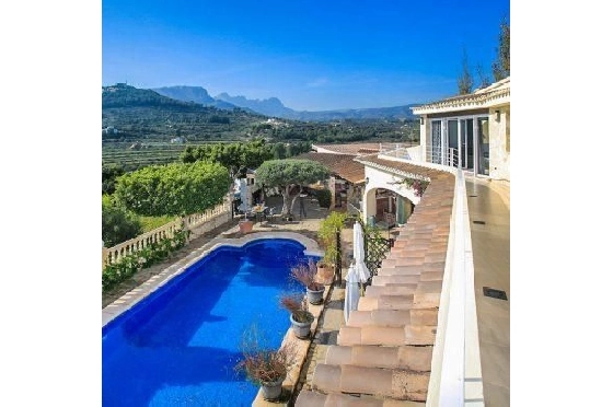 Villa in Calpe(Calpe) zu verkaufen, Woongedeelte 500 m², Klimaanlage, Grondstuk 3500 m², 4 Slaapkamers, 4 Badkamers, Pool, ref.: COB-2705-10535-22