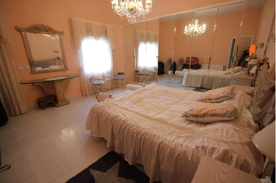 Villa in Calpe(La Canuta) zu verkaufen, Woongedeelte 609 m², Grondstuk 3102 m², 4 Slaapkamers, 4 Badkamers, Pool, ref.: COB-3330-10535-10