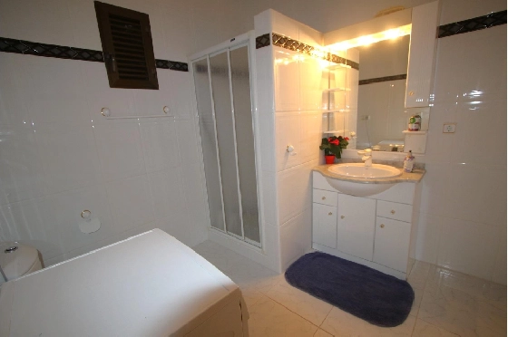 Villa in Calpe(La Canuta) zu verkaufen, Woongedeelte 609 m², Grondstuk 3102 m², 4 Slaapkamers, 4 Badkamers, Pool, ref.: COB-3330-10535-12