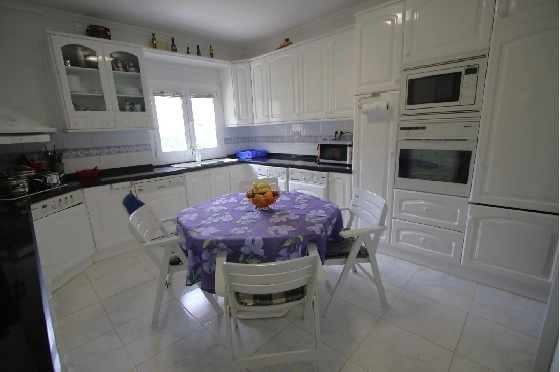 Villa in Calpe(La Canuta) zu verkaufen, Woongedeelte 609 m², Grondstuk 3102 m², 4 Slaapkamers, 4 Badkamers, Pool, ref.: COB-3330-10535-25