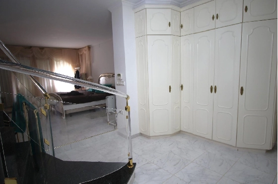 Villa in Calpe(La Canuta) zu verkaufen, Woongedeelte 609 m², Grondstuk 3102 m², 4 Slaapkamers, 4 Badkamers, Pool, ref.: COB-3330-10535-31