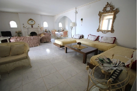 Villa in Calpe(La Canuta) zu verkaufen, Woongedeelte 609 m², Grondstuk 3102 m², 4 Slaapkamers, 4 Badkamers, Pool, ref.: COB-3330-10535-37