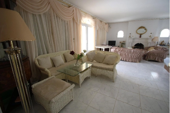 Villa in Calpe(La Canuta) zu verkaufen, Woongedeelte 609 m², Grondstuk 3102 m², 4 Slaapkamers, 4 Badkamers, Pool, ref.: COB-3330-10535-38