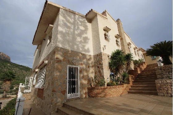 Villa in Calpe(La Canuta) zu verkaufen, Woongedeelte 609 m², Grondstuk 3102 m², 4 Slaapkamers, 4 Badkamers, Pool, ref.: COB-3330-10535-48