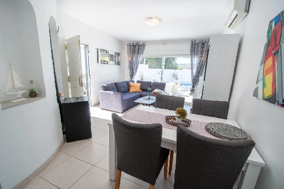 Villa in Benissa(San Jaime) zu verkaufen, Woongedeelte 240 m², Klimaanlage, 6 Slaapkamers, 3 Badkamers, Pool, ref.: COB-3449-10535-16