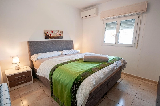 Villa in Benissa(San Jaime) zu verkaufen, Woongedeelte 240 m², Klimaanlage, 6 Slaapkamers, 3 Badkamers, Pool, ref.: COB-3449-10535-18