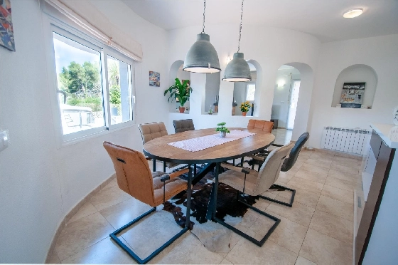 Villa in Benissa(San Jaime) zu verkaufen, Woongedeelte 240 m², Klimaanlage, 6 Slaapkamers, 3 Badkamers, Pool, ref.: COB-3449-10535-22
