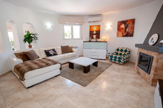 Villa in Benissa(San Jaime) zu verkaufen, Woongedeelte 240 m², Klimaanlage, 6 Slaapkamers, 3 Badkamers, Pool, ref.: COB-3449-10535-23