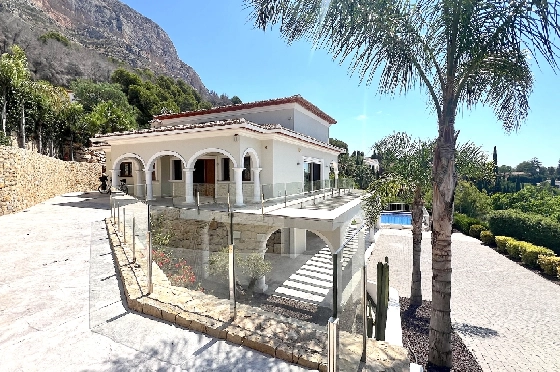 Villa in Javea(Ermita) zu verkaufen, Woongedeelte 400 m², Bouwjaar 2018, Zustand neuwertig, + Fussbodenheizung, Klimaanlage, Grondstuk 1596 m², 3 Slaapkamers, 2 Badkamers, Pool, ref.: AS-0624-48