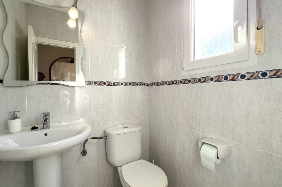 Reihenhaus-Mitte in Pedreguer(Monte Pedreguer) zu verkaufen, Woongedeelte 90 m², Bouwjaar 2002, Zustand gepflegt, + KLIMA, Klimaanlage, Grondstuk 109 m², 2 Slaapkamers, 1 Badkamers, Pool, ref.: AS-0724-12