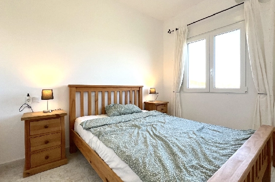 Reihenhaus-Mitte in Pedreguer(Monte Pedreguer) zu verkaufen, Woongedeelte 90 m², Bouwjaar 2002, Zustand gepflegt, + KLIMA, Klimaanlage, Grondstuk 109 m², 2 Slaapkamers, 1 Badkamers, Pool, ref.: AS-0724-16