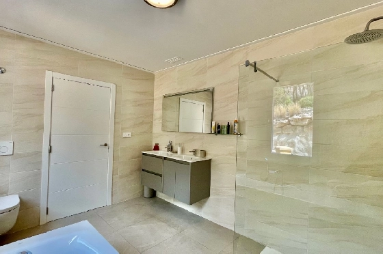 Villa in Alcalali zu verkaufen, Woongedeelte 429 m², Bouwjaar 2022, + Fussbodenheizung, Klimaanlage, Grondstuk 1468 m², 7 Slaapkamers, 4 Badkamers, Pool, ref.: PV-141-01982P-16