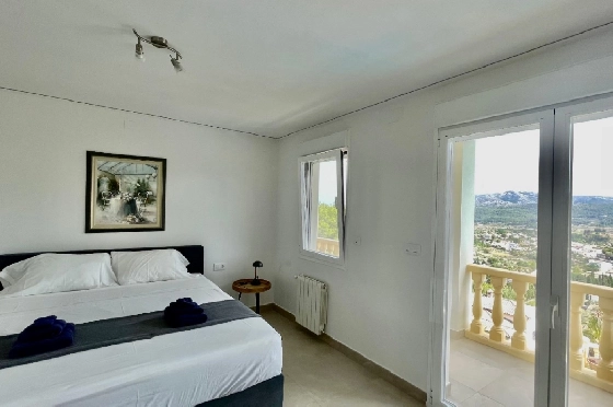 Villa in Alcalali zu verkaufen, Woongedeelte 429 m², Bouwjaar 2022, + Fussbodenheizung, Klimaanlage, Grondstuk 1468 m², 7 Slaapkamers, 4 Badkamers, Pool, ref.: PV-141-01982P-22
