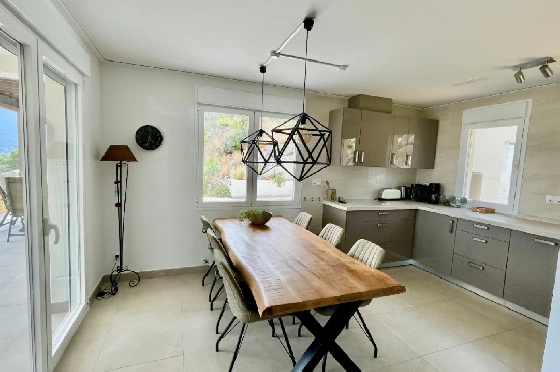 Villa in Alcalali zu verkaufen, Woongedeelte 429 m², Bouwjaar 2022, + Fussbodenheizung, Klimaanlage, Grondstuk 1468 m², 7 Slaapkamers, 4 Badkamers, Pool, ref.: PV-141-01982P-49