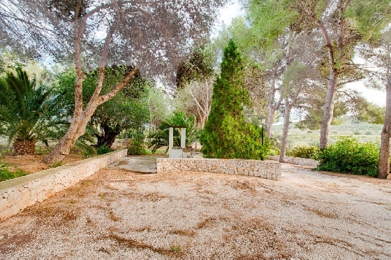 Finca in Gata de Gorgos zu verkaufen, Woongedeelte 450 m², Bouwjaar 1900, + Ofen, Klimaanlage, Grondstuk 20000 m², 4 Slaapkamers, 2 Badkamers, Pool, ref.: AM-11846DA-15