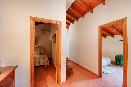 Finca in Gata de Gorgos zu verkaufen, Woongedeelte 450 m², Bouwjaar 1900, + Ofen, Klimaanlage, Grondstuk 20000 m², 4 Slaapkamers, 2 Badkamers, Pool, ref.: AM-11846DA-35