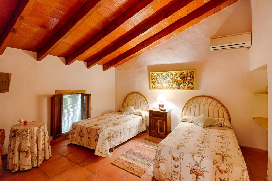 Finca in Gata de Gorgos zu verkaufen, Woongedeelte 450 m², Bouwjaar 1900, + Ofen, Klimaanlage, Grondstuk 20000 m², 4 Slaapkamers, 2 Badkamers, Pool, ref.: AM-11846DA-40