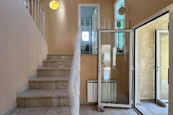 Villa in Gata de Gorgos(Monte Pedreguer) zur Ferienvermietung, Woongedeelte 180 m², Bouwjaar 2006, + Ofen, Klimaanlage, Grondstuk 600 m², 3 Slaapkamers, 3 Badkamers, Pool, ref.: T-0624-12