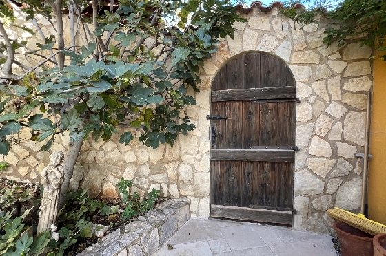 Villa in Gata de Gorgos(Monte Pedreguer) zur Ferienvermietung, Woongedeelte 180 m², Bouwjaar 2006, + Ofen, Klimaanlage, Grondstuk 600 m², 3 Slaapkamers, 3 Badkamers, Pool, ref.: T-0624-37