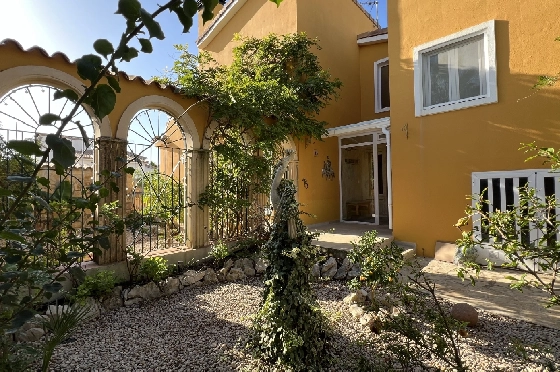 Villa in Gata de Gorgos(Monte Pedreguer) zur Ferienvermietung, Woongedeelte 180 m², Bouwjaar 2006, + Ofen, Klimaanlage, Grondstuk 600 m², 3 Slaapkamers, 3 Badkamers, Pool, ref.: T-0624-39