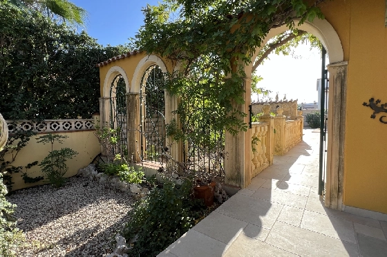 Villa in Gata de Gorgos(Monte Pedreguer) zur Ferienvermietung, Woongedeelte 180 m², Bouwjaar 2006, + Ofen, Klimaanlage, Grondstuk 600 m², 3 Slaapkamers, 3 Badkamers, Pool, ref.: T-0624-40
