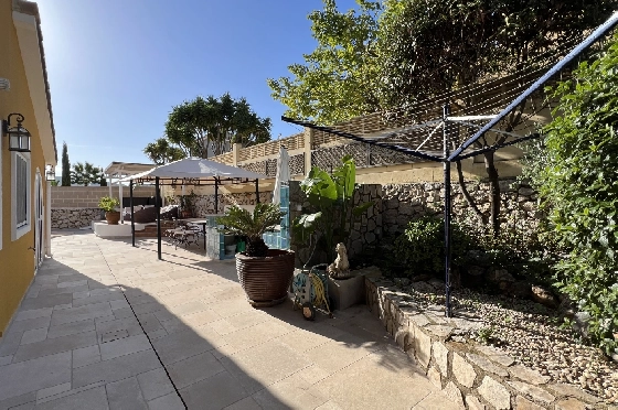 Villa in Gata de Gorgos(Monte Pedreguer) zur Ferienvermietung, Woongedeelte 180 m², Bouwjaar 2006, + Ofen, Klimaanlage, Grondstuk 600 m², 3 Slaapkamers, 3 Badkamers, Pool, ref.: T-0624-41