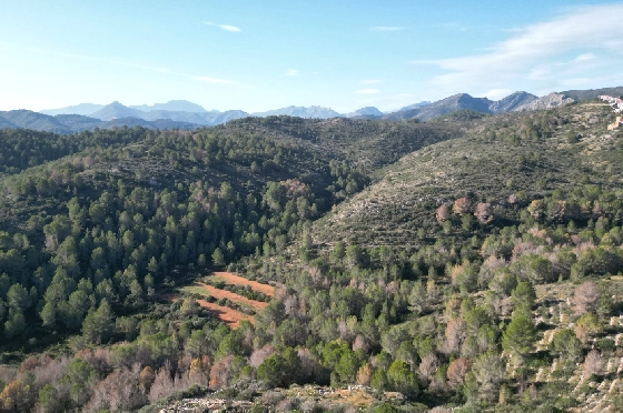 Villa in Gata de Gorgos(Monte Pedreguer) zur Ferienvermietung, Woongedeelte 180 m², Bouwjaar 2006, + Ofen, Klimaanlage, Grondstuk 600 m², 3 Slaapkamers, 3 Badkamers, Pool, ref.: T-0624-46