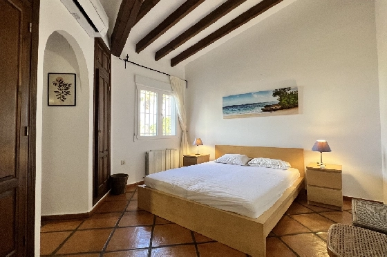 Villa in Pego-Monte Pego zu verkaufen, Woongedeelte 310 m², Bouwjaar 1988, + Zentralheizung, Klimaanlage, Grondstuk 3370 m², 4 Slaapkamers, 4 Badkamers, Pool, ref.: JS-0425-14