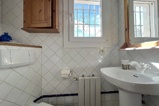 Villa in Pego-Monte Pego zu verkaufen, Woongedeelte 310 m², Bouwjaar 1988, + Zentralheizung, Klimaanlage, Grondstuk 3370 m², 4 Slaapkamers, 4 Badkamers, Pool, ref.: JS-0425-15