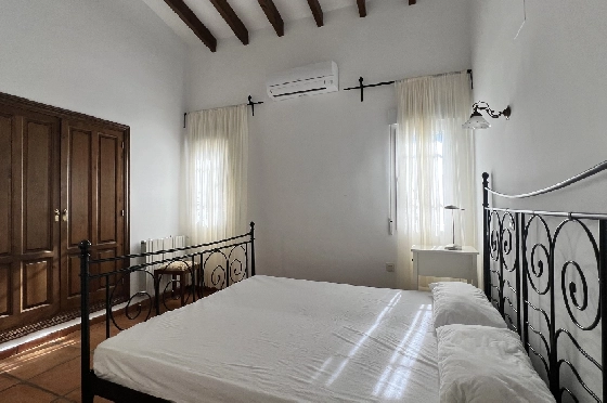 Villa in Pego-Monte Pego zu verkaufen, Woongedeelte 310 m², Bouwjaar 1988, + Zentralheizung, Klimaanlage, Grondstuk 3370 m², 4 Slaapkamers, 4 Badkamers, Pool, ref.: JS-0425-17
