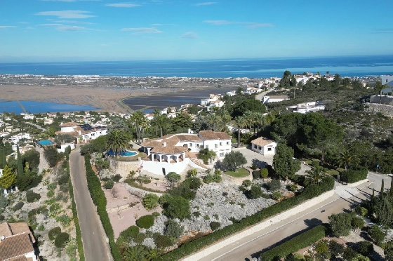 Villa in Pego-Monte Pego zu verkaufen, Woongedeelte 310 m², Bouwjaar 1988, + Zentralheizung, Klimaanlage, Grondstuk 3370 m², 4 Slaapkamers, 4 Badkamers, Pool, ref.: JS-0425-25