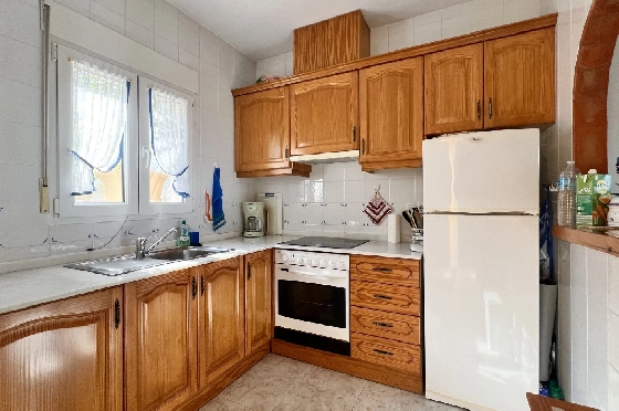 Reihenhaus in Pedreguer zu verkaufen, Woongedeelte 72 m², Bouwjaar 2001, + Ofen, 2 Slaapkamers, 1 Badkamers, Pool, ref.: FK-0225-4