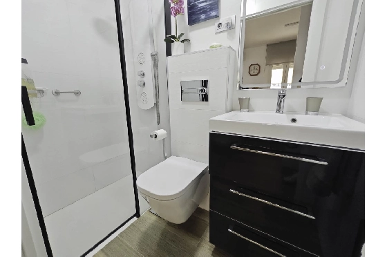 Villa in Denia zu verkaufen, Woongedeelte 121 m², Klimaanlage, Grondstuk 623 m², 4 Slaapkamers, 2 Badkamers, Pool, ref.: CO-C25935-16