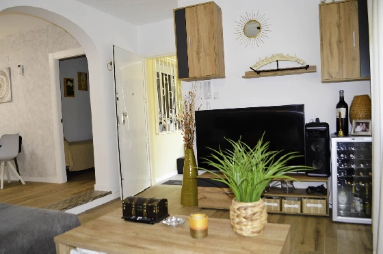 Villa in Denia zu verkaufen, Woongedeelte 121 m², Klimaanlage, Grondstuk 623 m², 4 Slaapkamers, 2 Badkamers, Pool, ref.: CO-C25935-21