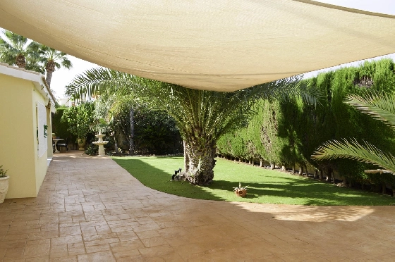 Villa in Denia zu verkaufen, Woongedeelte 121 m², Klimaanlage, Grondstuk 623 m², 4 Slaapkamers, 2 Badkamers, Pool, ref.: CO-C25935-4
