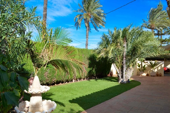 Villa in Denia zu verkaufen, Woongedeelte 121 m², Klimaanlage, Grondstuk 623 m², 4 Slaapkamers, 2 Badkamers, Pool, ref.: CO-C25935-5