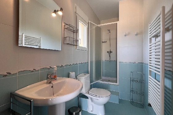Villa in Els Poblets zu verkaufen, Woongedeelte 125 m², Bouwjaar 2004, Zustand gepflegt, + KLIMA, Klimaanlage, Grondstuk 400 m², 3 Slaapkamers, 3 Badkamers, Pool, ref.: RG-0525-6