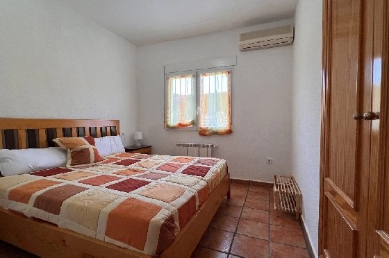 Villa in Els Poblets zu verkaufen, Woongedeelte 125 m², Bouwjaar 2004, Zustand gepflegt, + KLIMA, Klimaanlage, Grondstuk 400 m², 3 Slaapkamers, 3 Badkamers, Pool, ref.: RG-0525-9