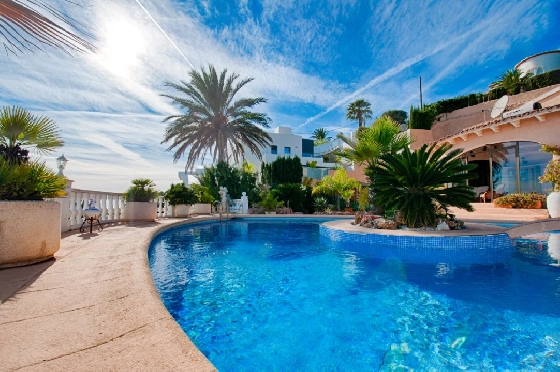 Villa in Moraira zu verkaufen, Woongedeelte 300 m², Bouwjaar 1984, Klimaanlage, Grondstuk 1615 m², 3 Slaapkamers, 2 Badkamers, Pool, ref.: AM-12279DA-18
