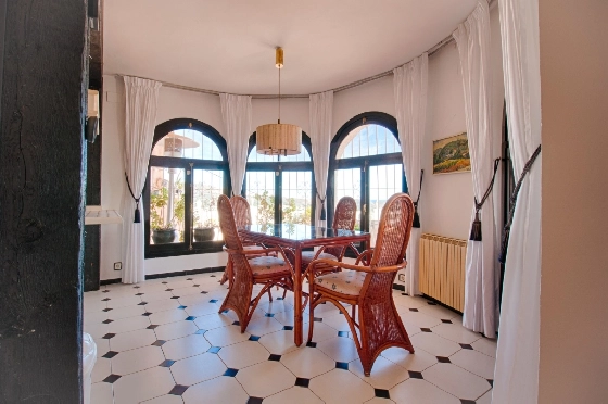 Villa in Moraira zu verkaufen, Woongedeelte 300 m², Bouwjaar 1984, Klimaanlage, Grondstuk 1615 m², 3 Slaapkamers, 2 Badkamers, Pool, ref.: AM-12279DA-29