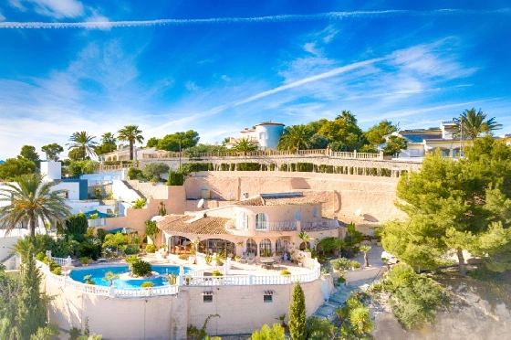 Villa in Moraira zu verkaufen, Woongedeelte 300 m², Bouwjaar 1984, Klimaanlage, Grondstuk 1615 m², 3 Slaapkamers, 2 Badkamers, Pool, ref.: AM-12279DA-8